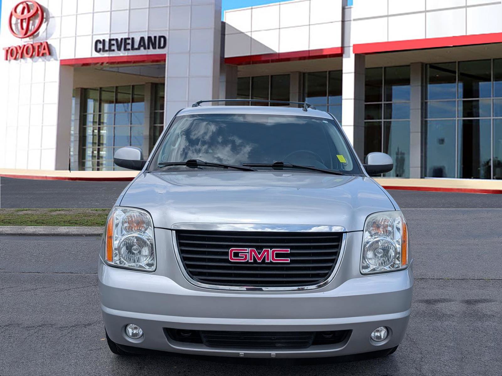 Used 2013 GMC Yukon SLT AWD/4WD image 3