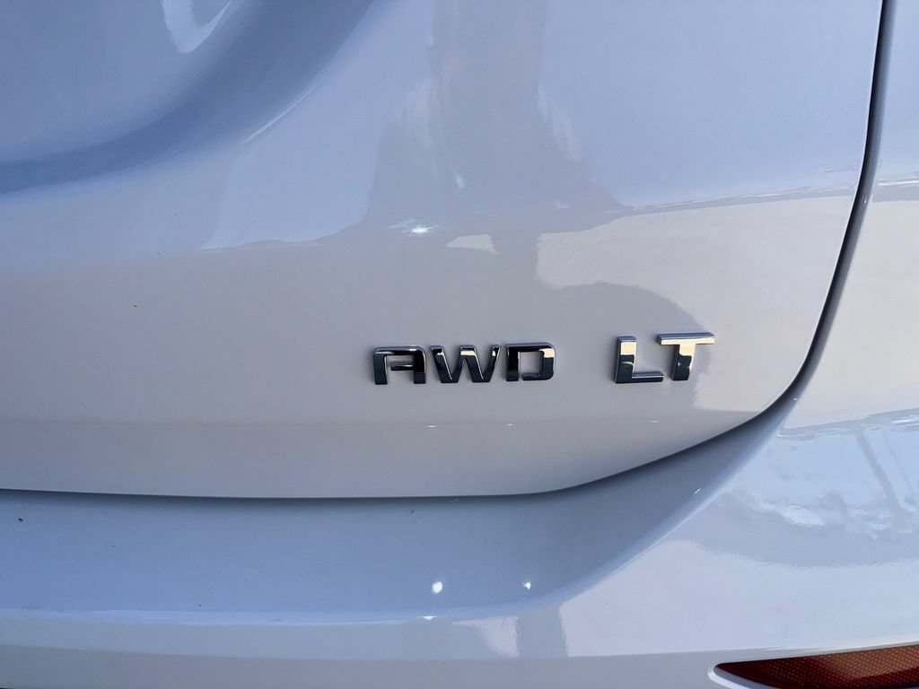 Used 2024 Chevrolet Equinox LT AWD/4WD image 10