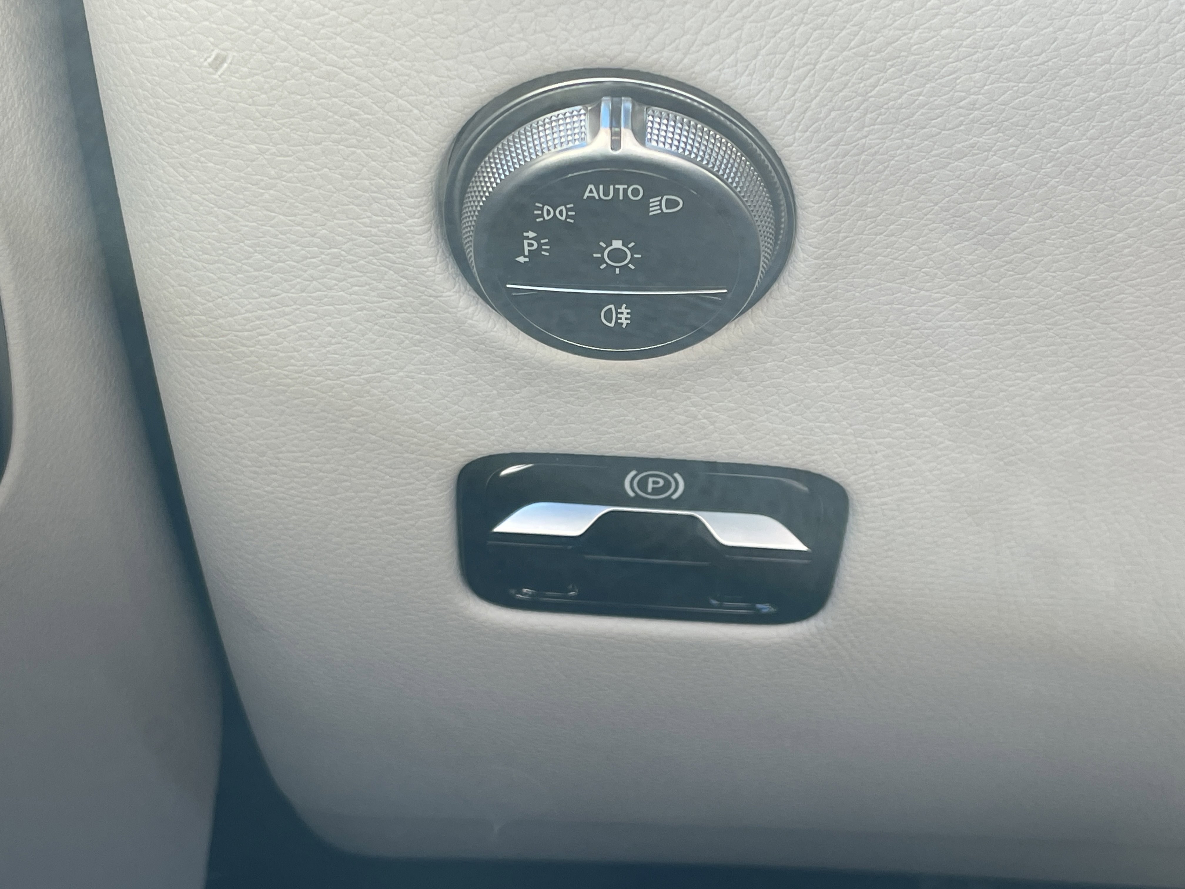 New 2026 Mercedes-Benz GLC 300 image 23