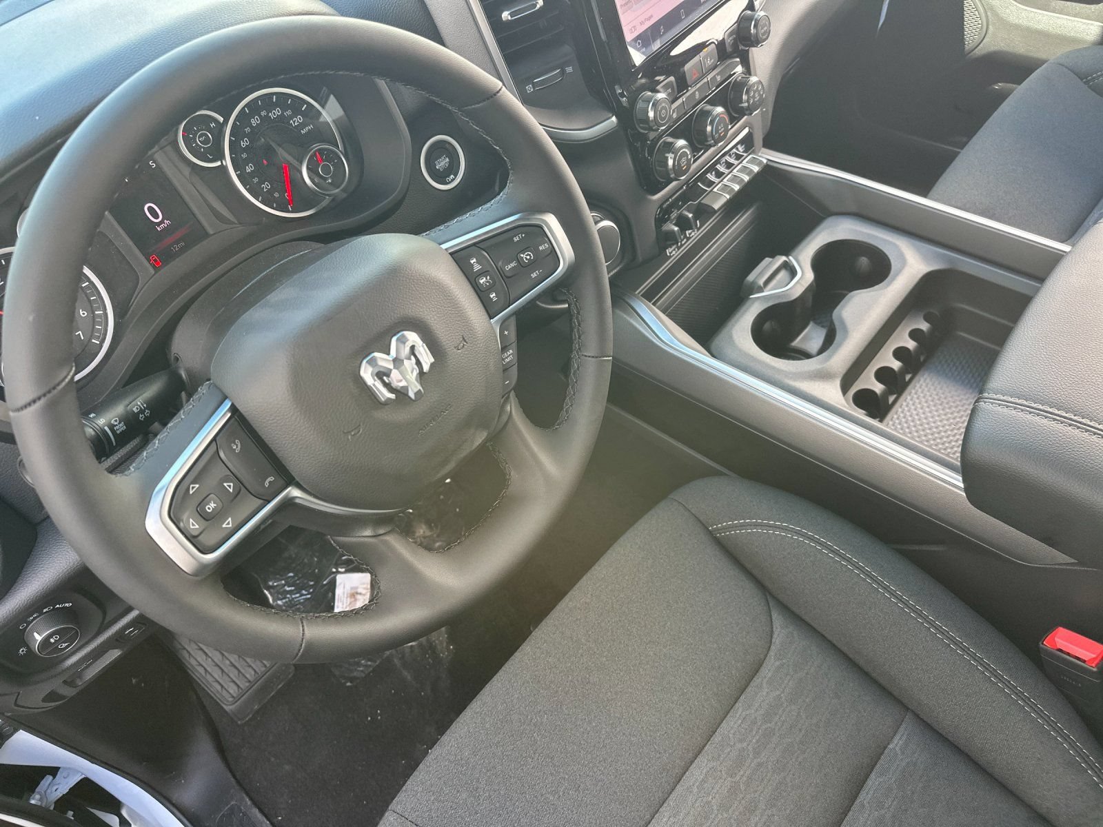 New 2026 RAM 1500 Big Horn AWD/4WD image 10