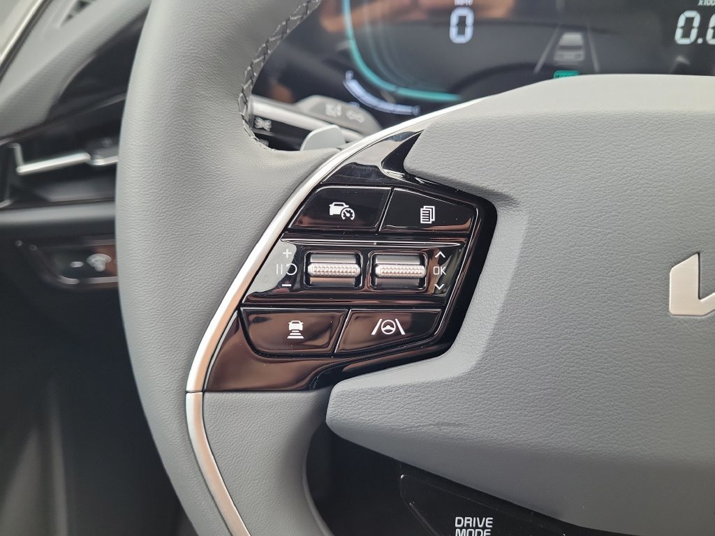 New 2026 Kia Niro EX w/ EX Premium Package FWD image 28