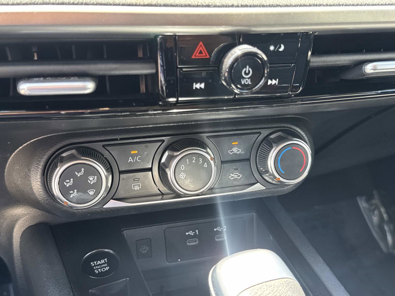 Used 2025 Nissan Kicks SV FWD image 23
