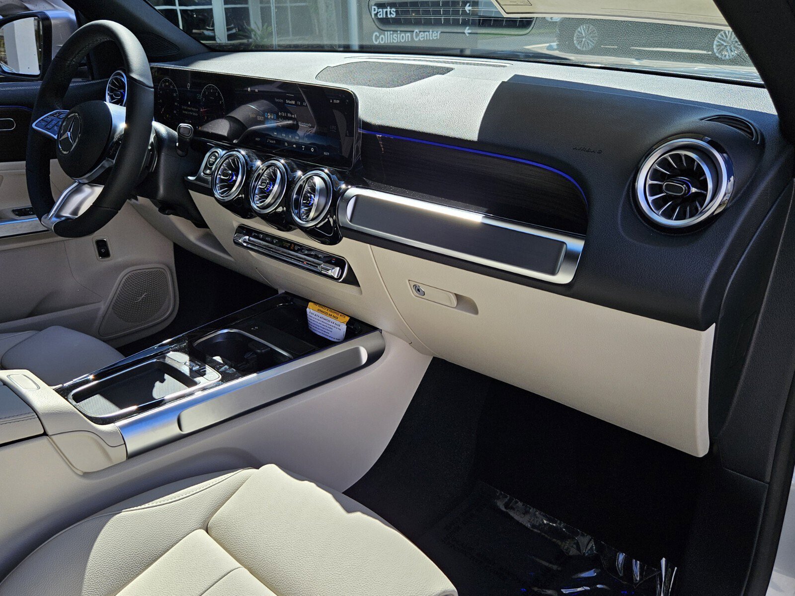 New 2026 Mercedes-Benz GLB 250 image 21