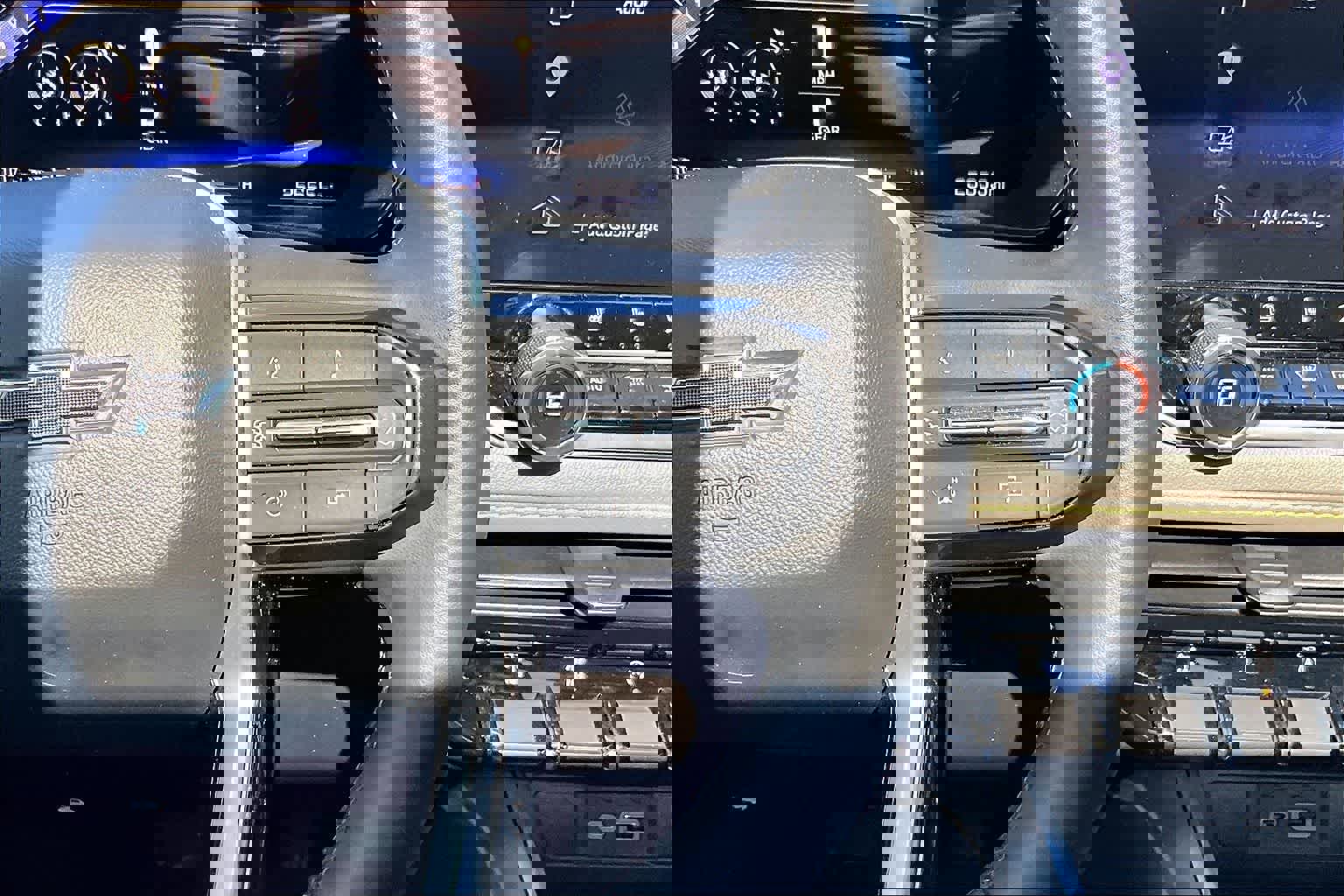 Used 2023 Chevrolet Colorado ZR2 w/ ZR2 Convenience Package III AWD/4WD image 26