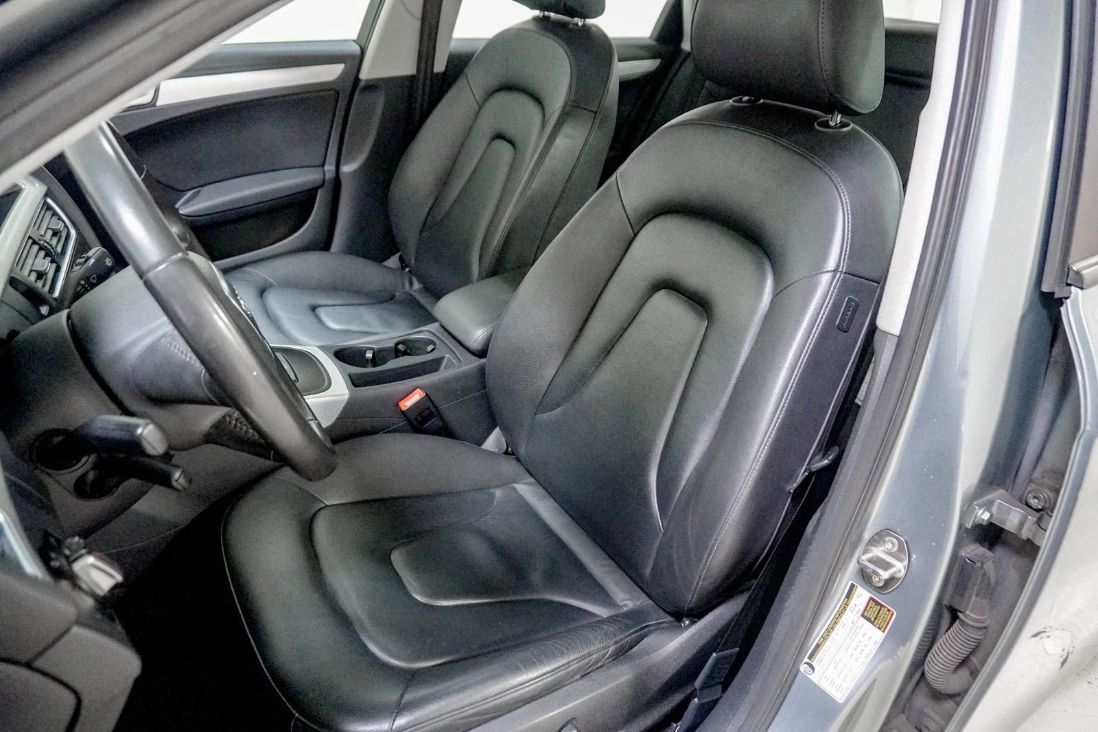 Used 2010 Audi A4 2.0T Premium image 17