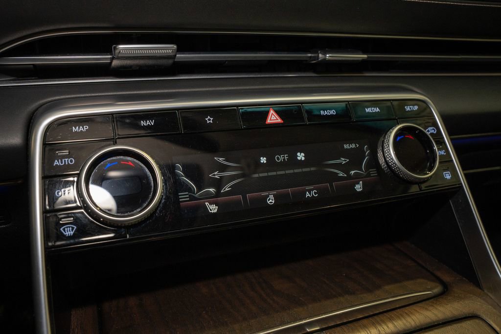 Used 2024 Genesis GV80 2.5T image 16