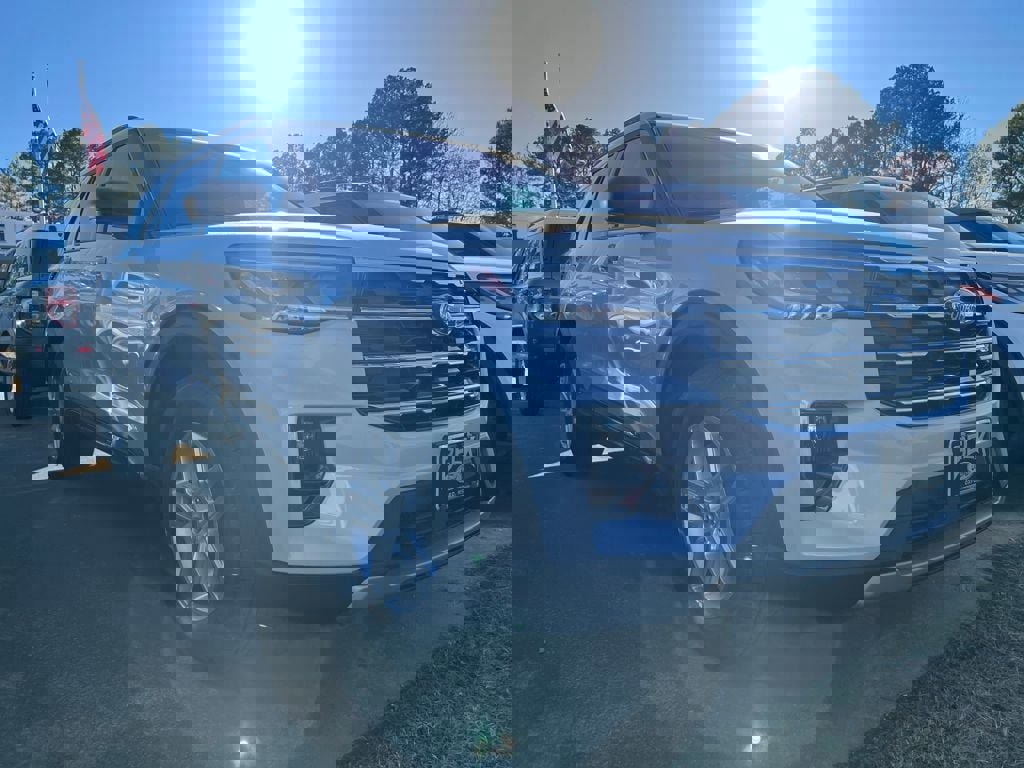 New 2026 Ford Explorer Active w/ Active Comfort Package