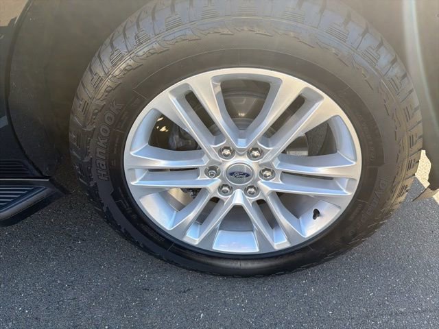 Used 2024 Ford Expedition Max XLT AWD/4WD image 32