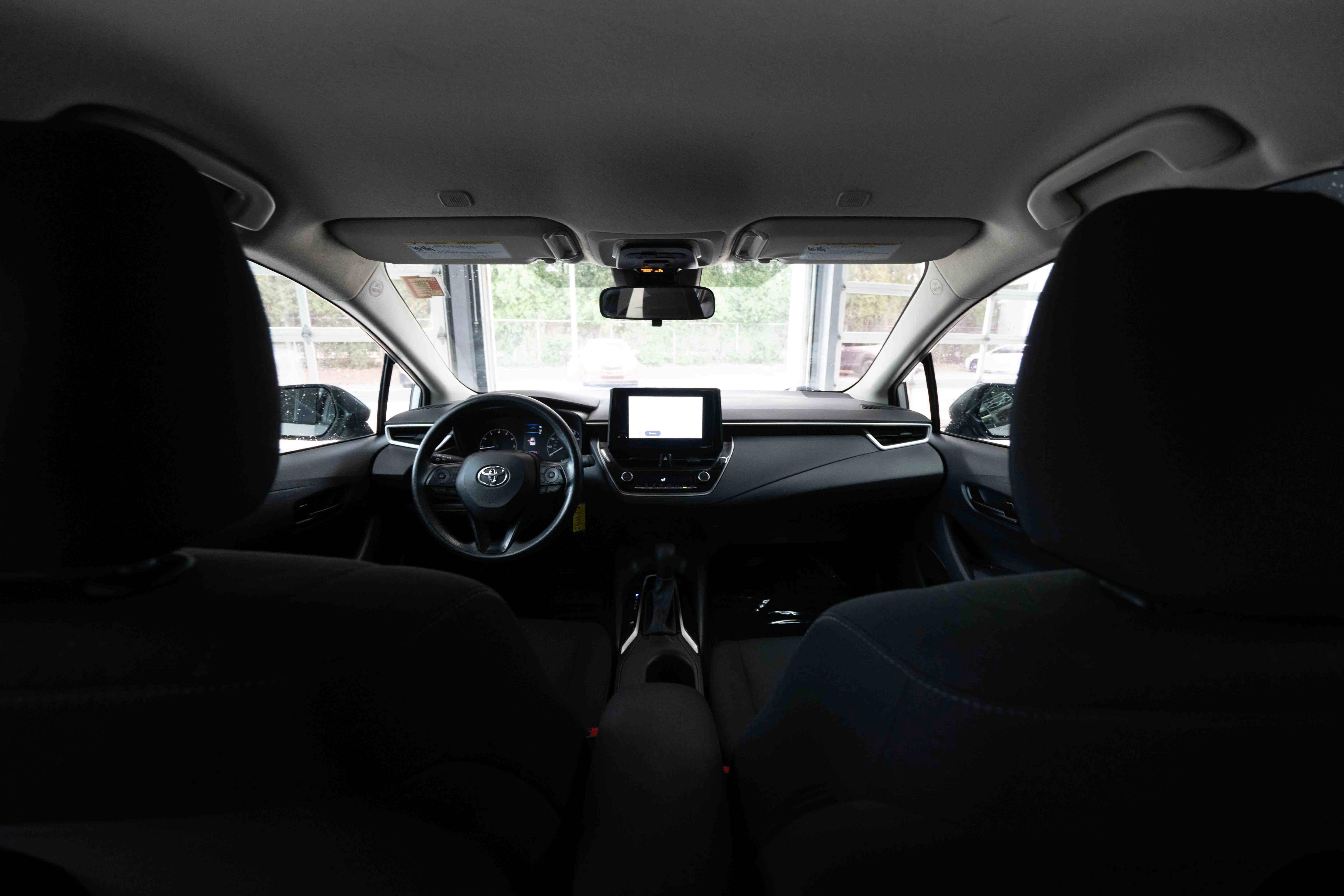 Used 2023 Toyota Corolla LE image 19