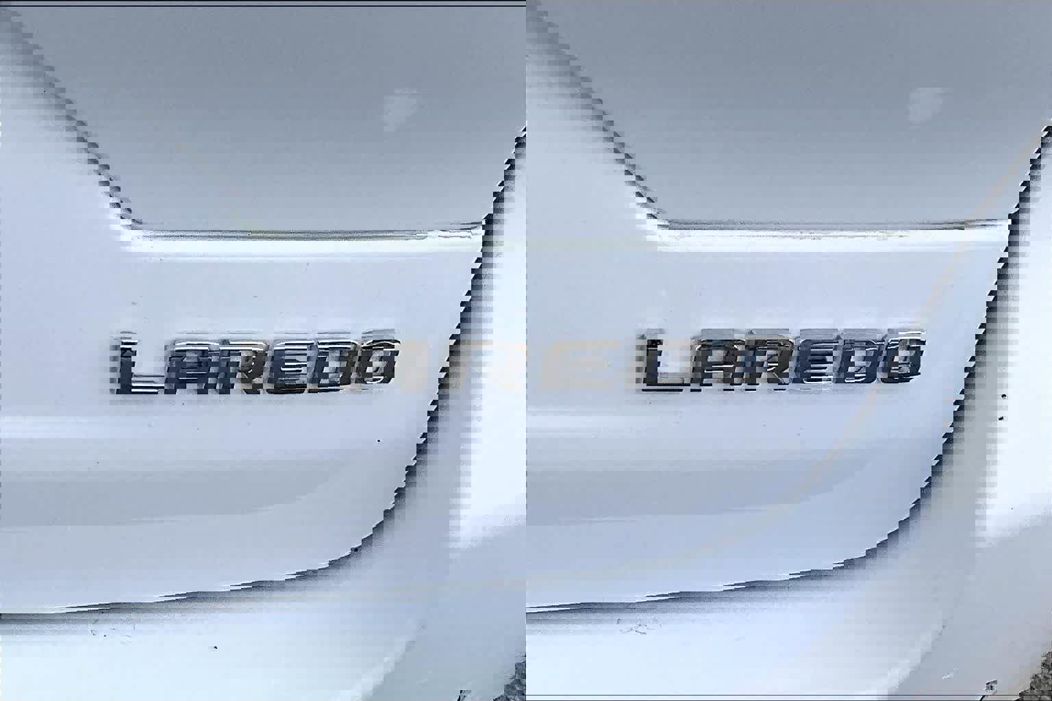 Used 2024 Jeep Grand Cherokee Laredo image 7