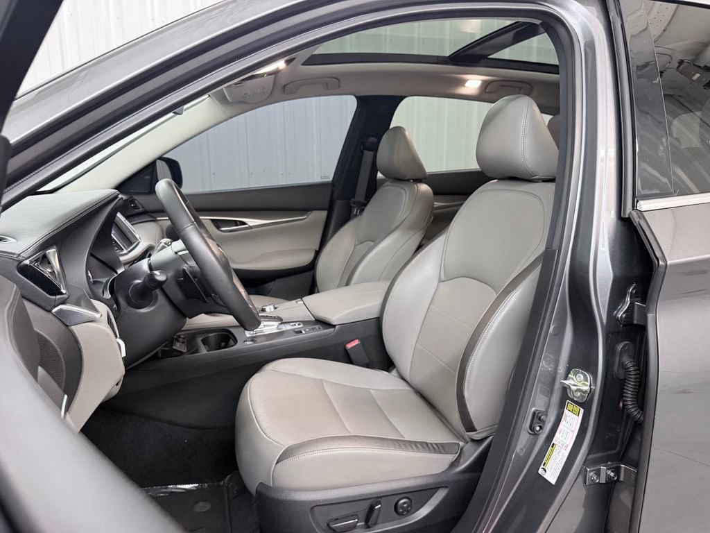 Certified 2023 INFINITI QX50 Luxe FWD image 14