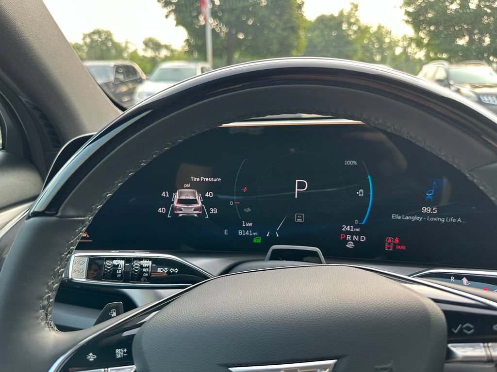 Certified 2026 Cadillac Vistiq Luxury AWD/4WD image 20