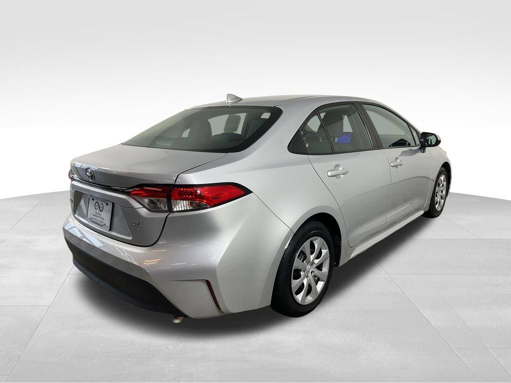 Used 2024 Toyota Corolla LE FWD image 9