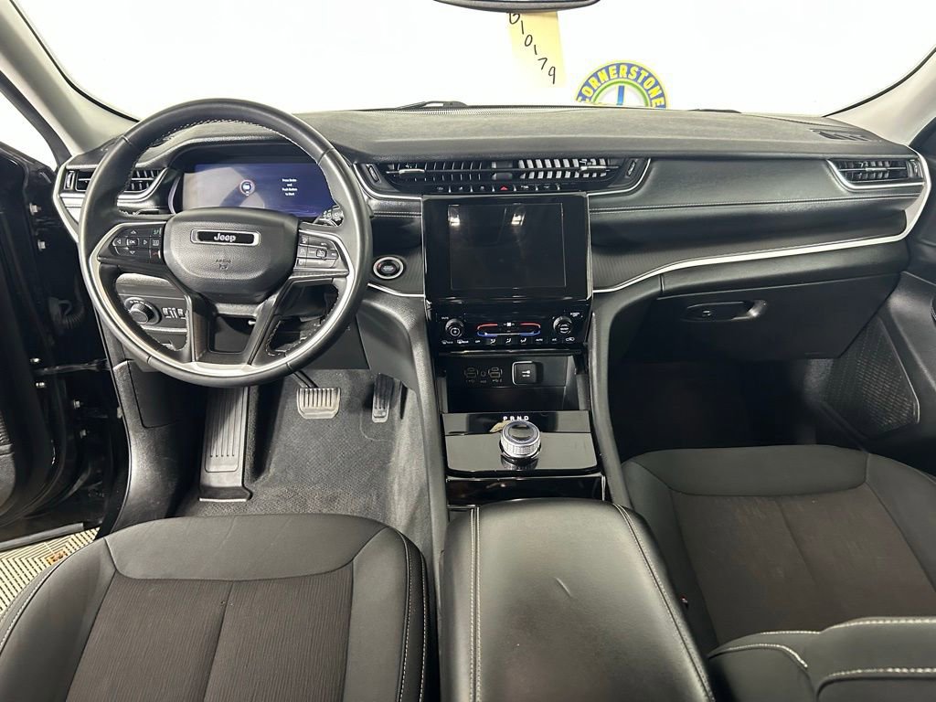 Used 2023 Jeep Grand Cherokee L Laredo AWD/4WD image 6