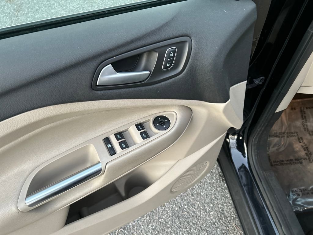 Used 2018 Ford Escape SE w/ SE Sync 3 Package image 15