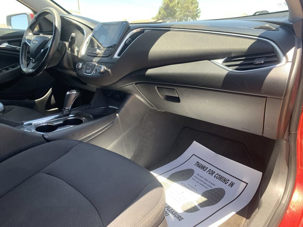 Used 2016 Chevrolet Malibu LT FWD image 28