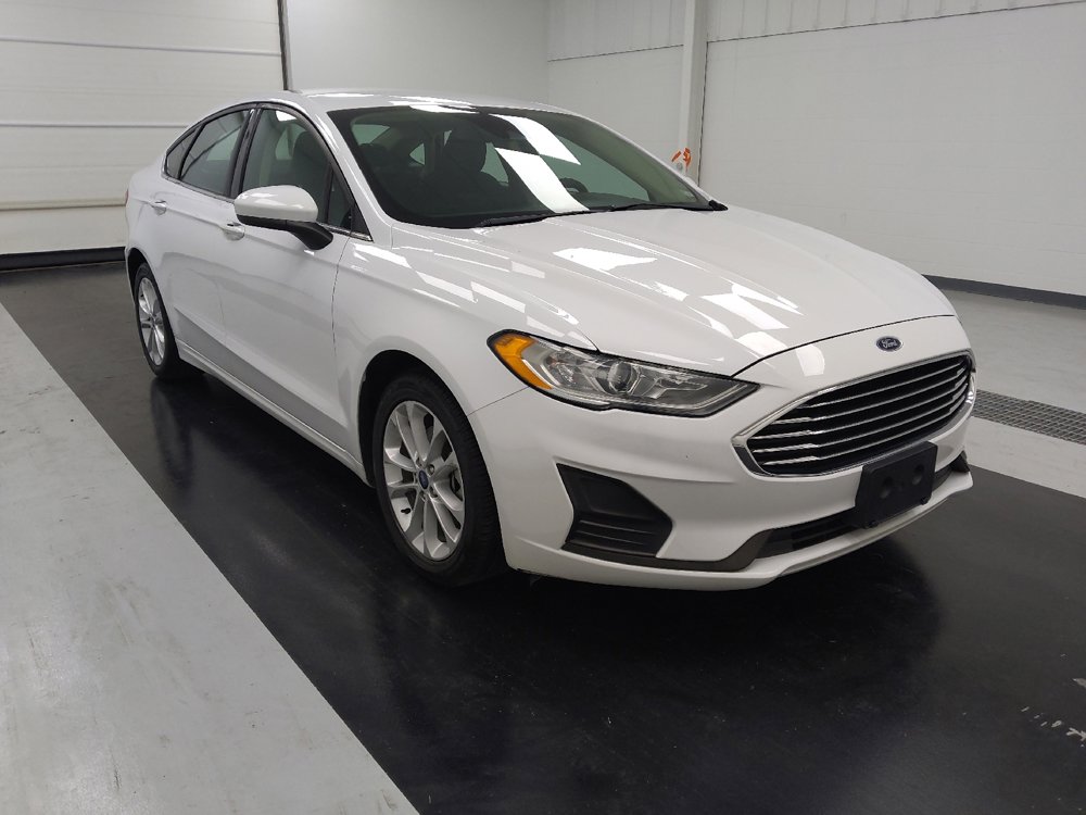 Used 2020 Ford Fusion SE FWD image 13