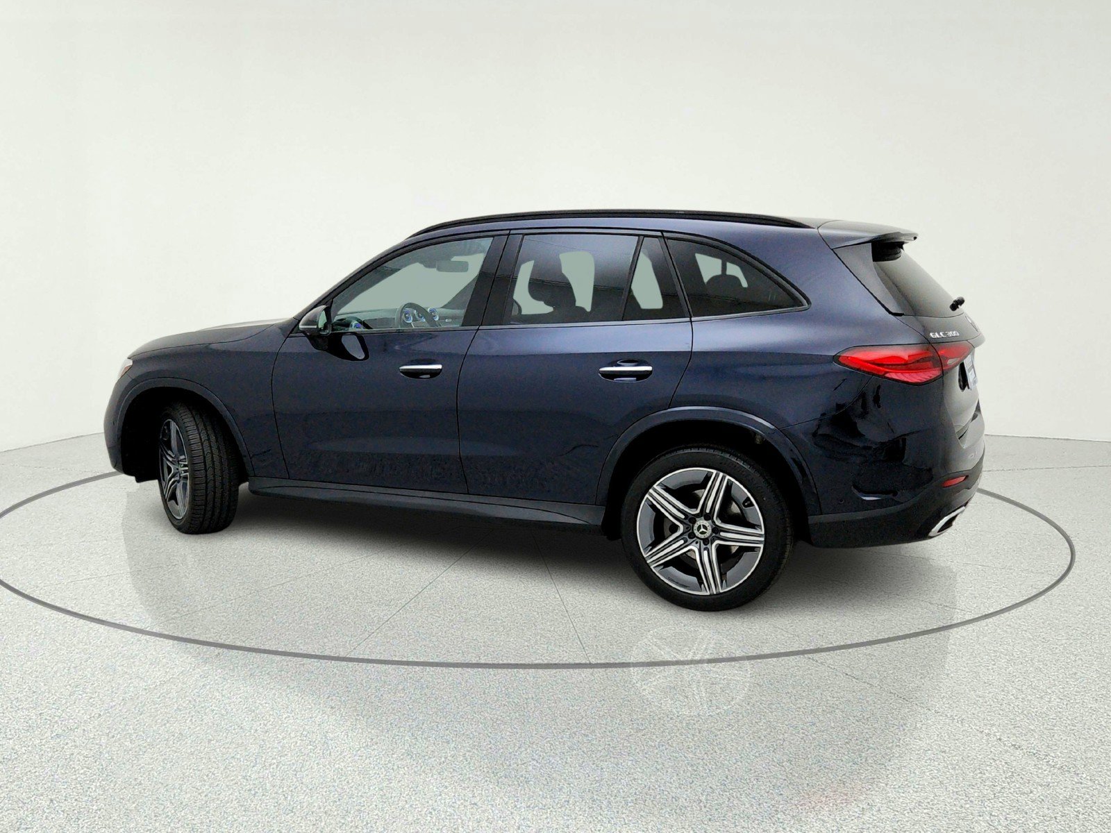 Used 2023 Mercedes-Benz GLC 300 4MATIC image 13