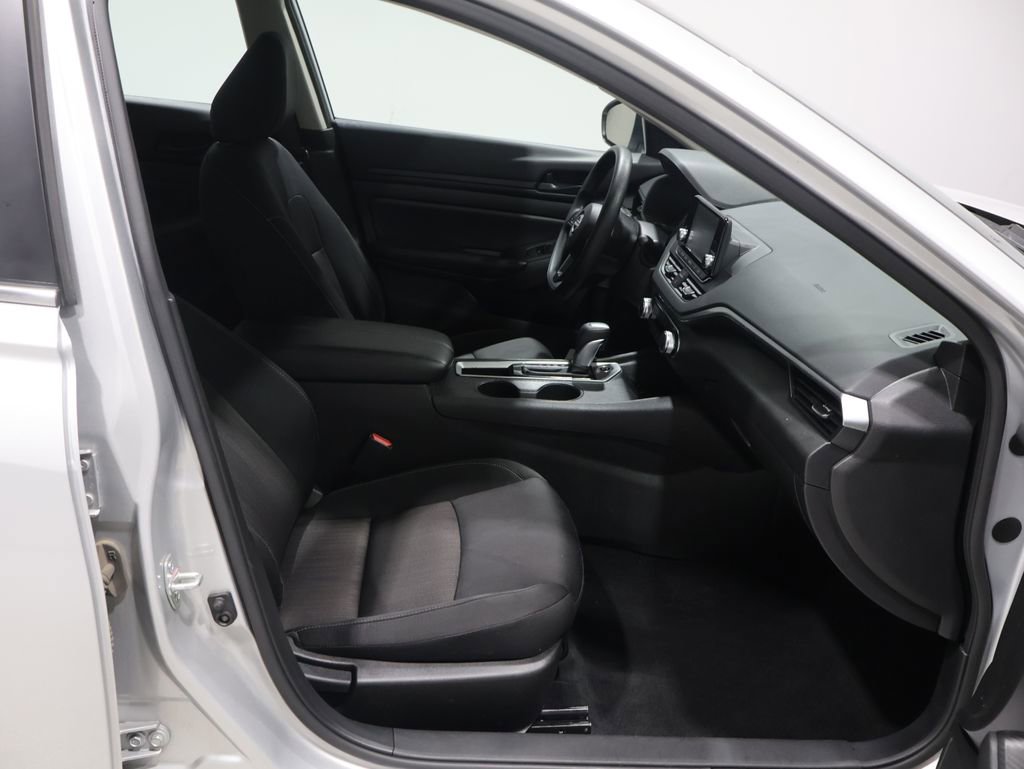 Used 2024 Nissan Altima 2.5 S image 21