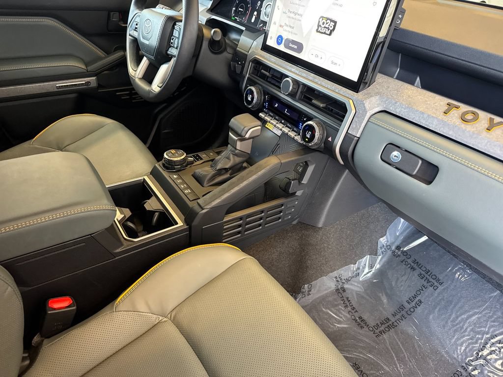 Used 2026 Toyota 4Runner Trailhunter AWD/4WD image 19