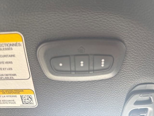 Certified 2025 Jeep Wrangler Sport AWD/4WD image 27