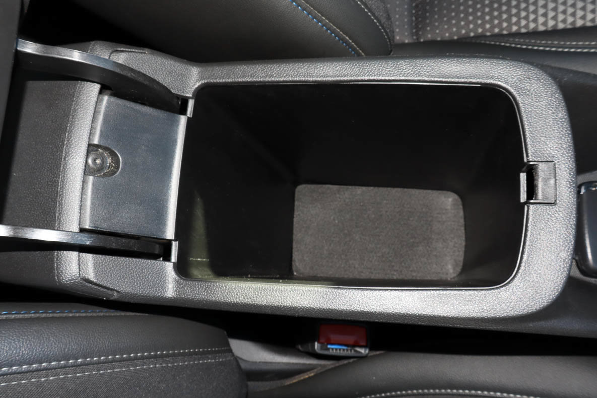 Used 2025 Chevrolet Trax LT FWD image 23
