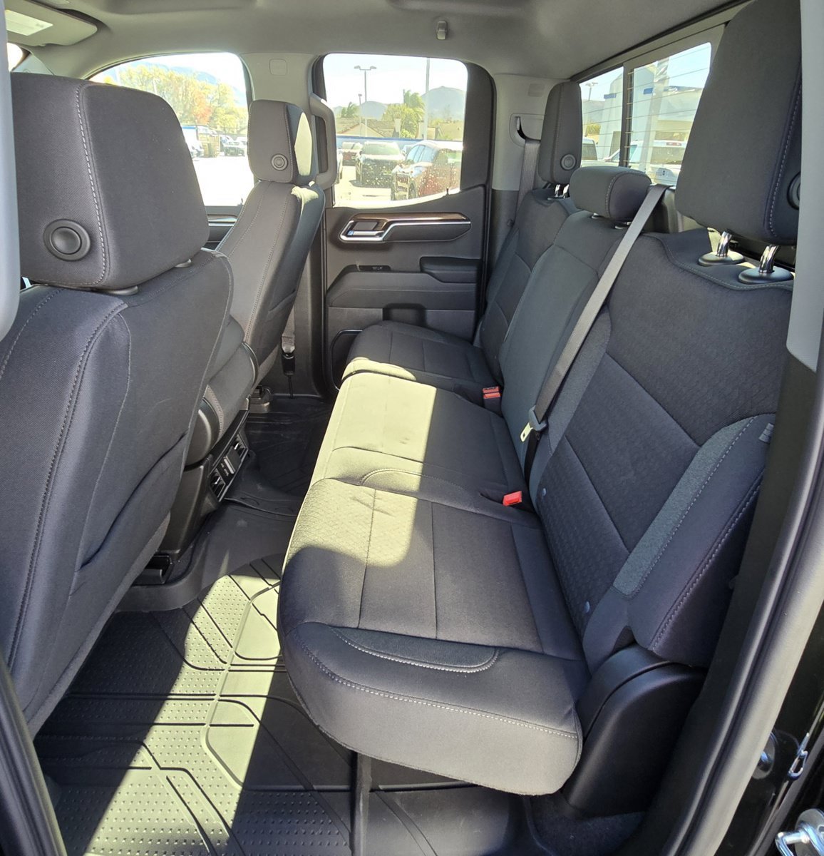 Used 2025 Chevrolet Silverado 1500 LT w/ Safety Package RWD image 25