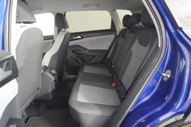 Used 2022 Volkswagen Taos S image 33