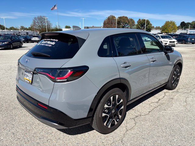 Used 2027 Honda HR-V EX-L image 10