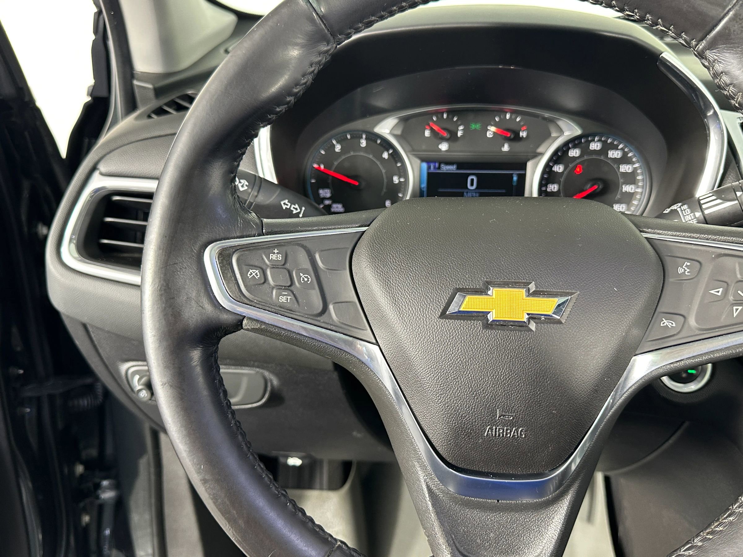 Used 2018 Chevrolet Equinox LT w/ Sun & Infotainment Package AWD/4WD image 41