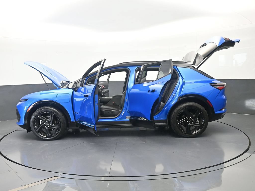 Used 2026 Chevrolet Equinox EV RS FWD image 77
