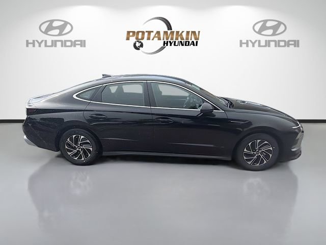 New 2026 Hyundai Sonata Blue FWD image 4