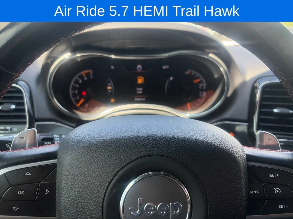 Used 2021 Jeep Grand Cherokee Trailhawk w/ Premium Lighting Group AWD/4WD image 38