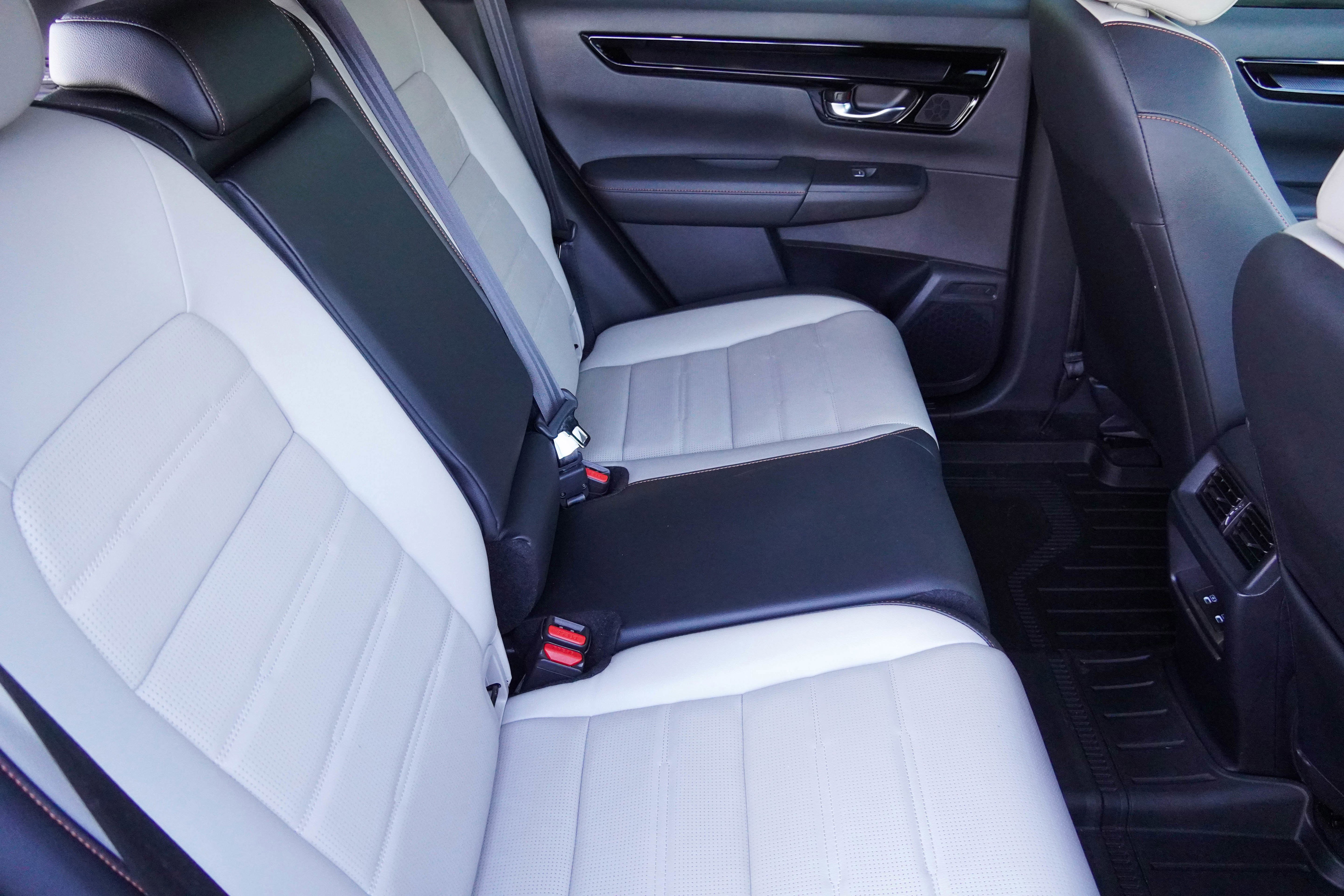 Used 2024 Honda CR-V Sport Touring image 36