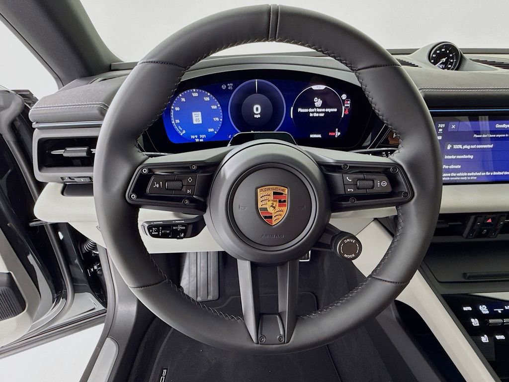 New 2026 Porsche Macan Electric image 17