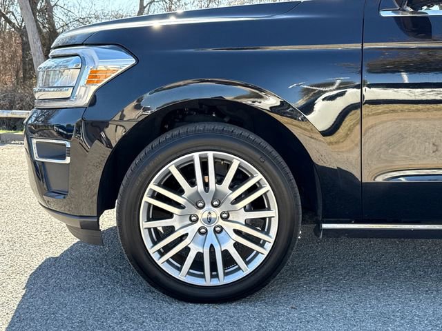 Certified 2024 Ford Expedition Limited image 5