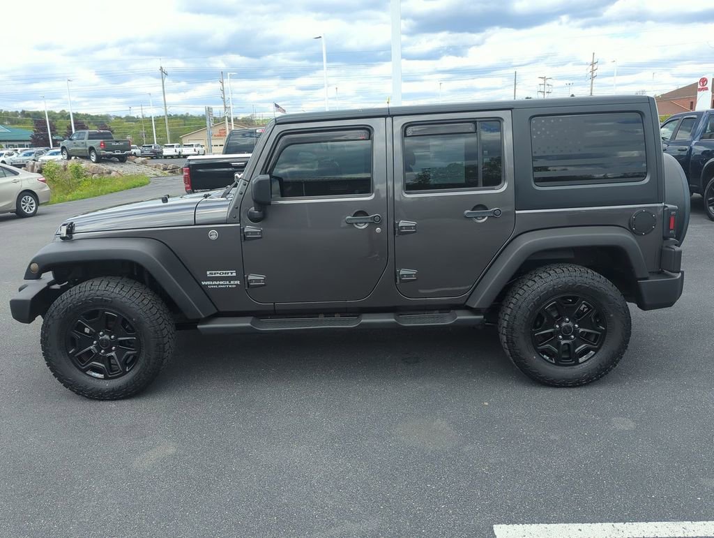 Used 2016 Jeep Wrangler Unlimited Sport w/ Quick Order Package 24S AWD/4WD image 5