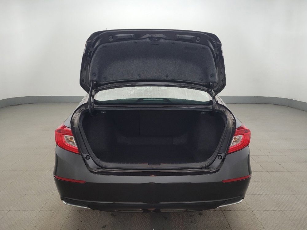 Used 2018 Honda Accord EX image 29