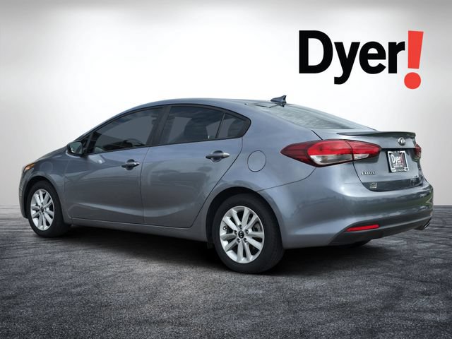 Used 2017 Kia Forte S FWD image 6