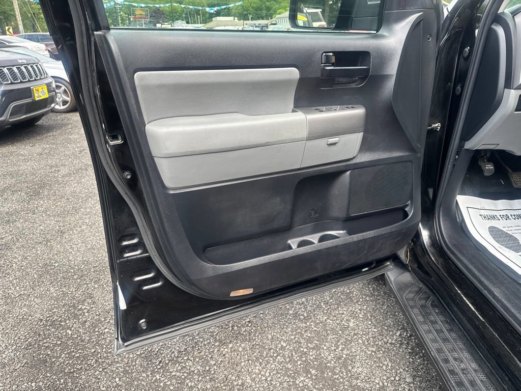Used 2012 Toyota Sequoia SR5 AWD/4WD image 30