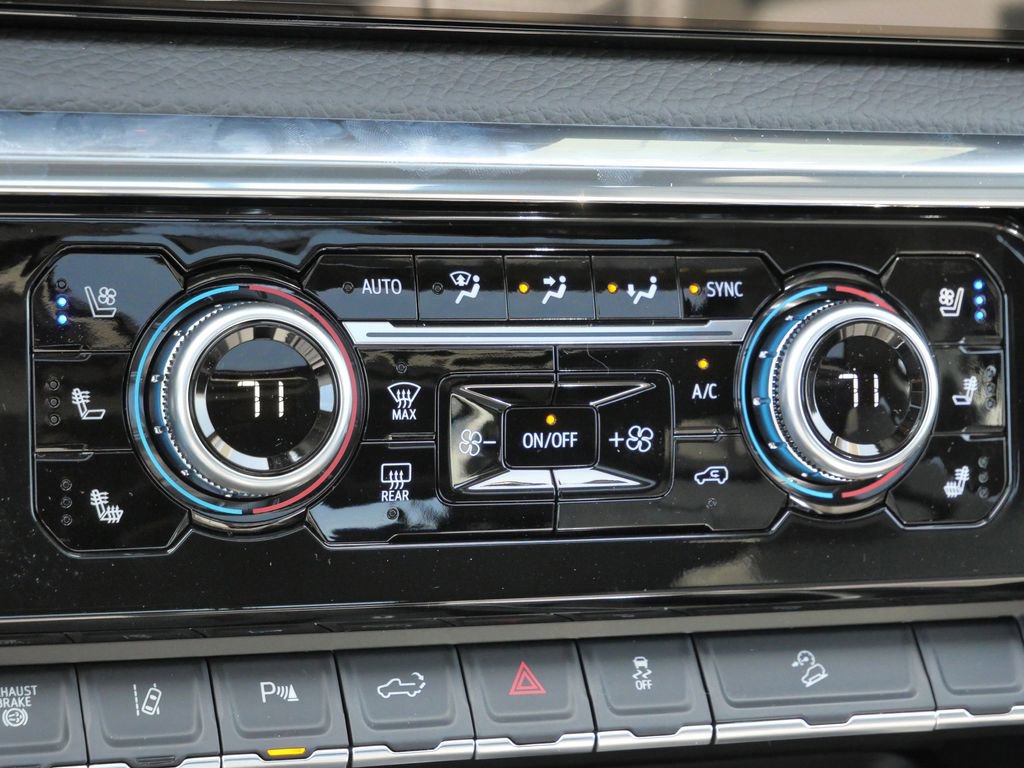 New 2026 GMC Sierra 3500 Denali w/ Denali Reserve Package image 44