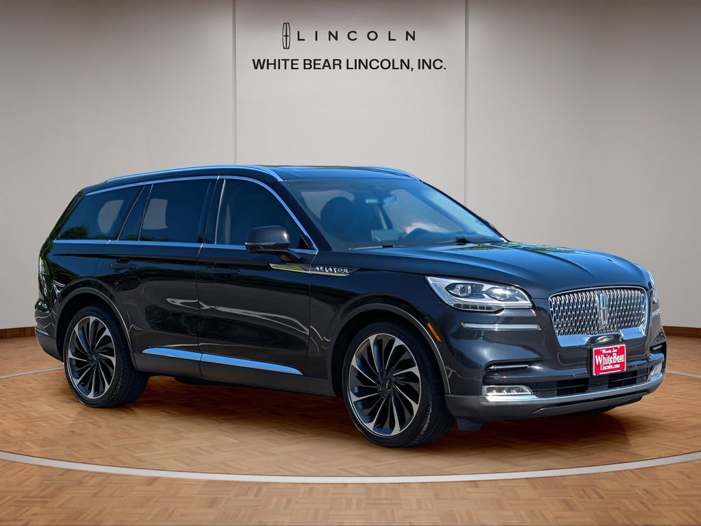 Used 2020 Lincoln Aviator Reserve w/ Equipment Group 202A AWD/4WD image 3
