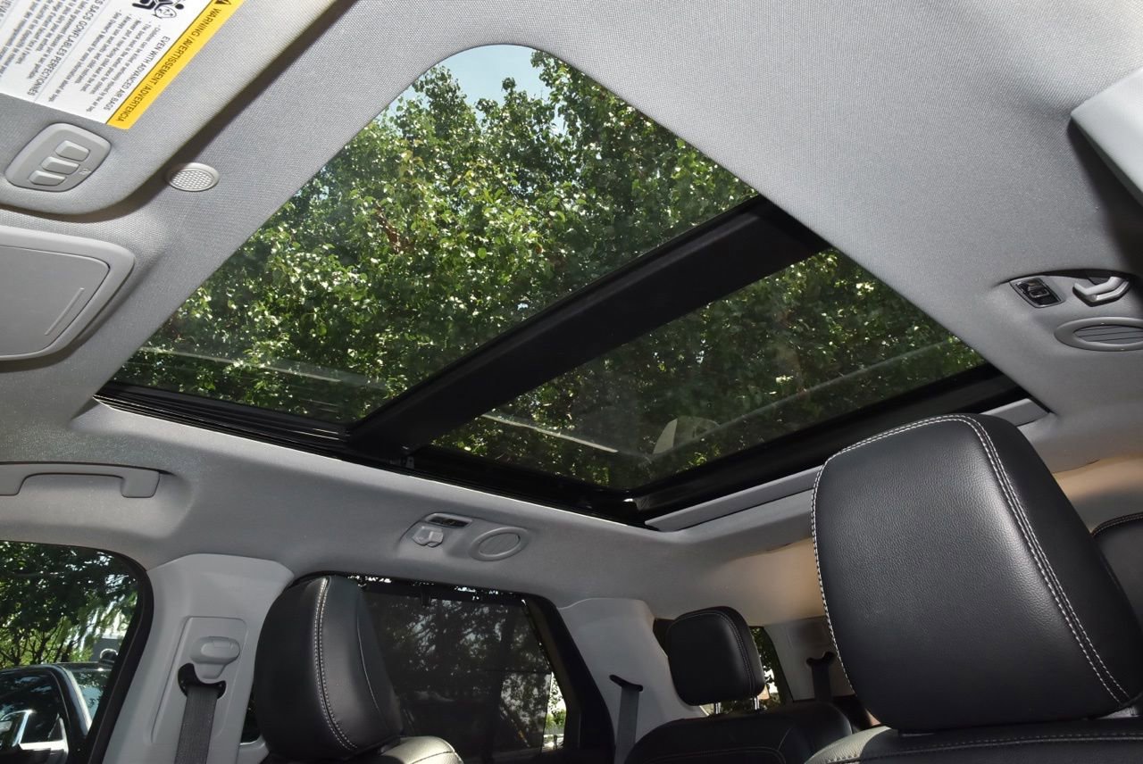 Used 2023 Ford Explorer Limited w/ Limited Technology Package RWD image 33