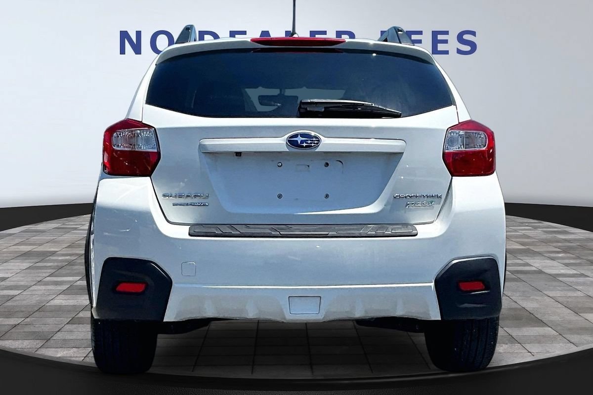 Used 2017 Subaru Crosstrek 2.0i Premium w/ Moonroof Package AWD/4WD image 5
