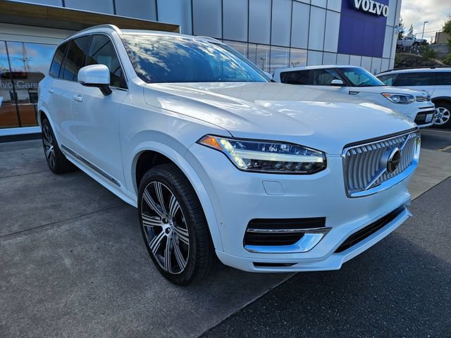 Certified 2025 Volvo XC90 T8 Plus w/ Protection Package Premier AWD/4WD image 3