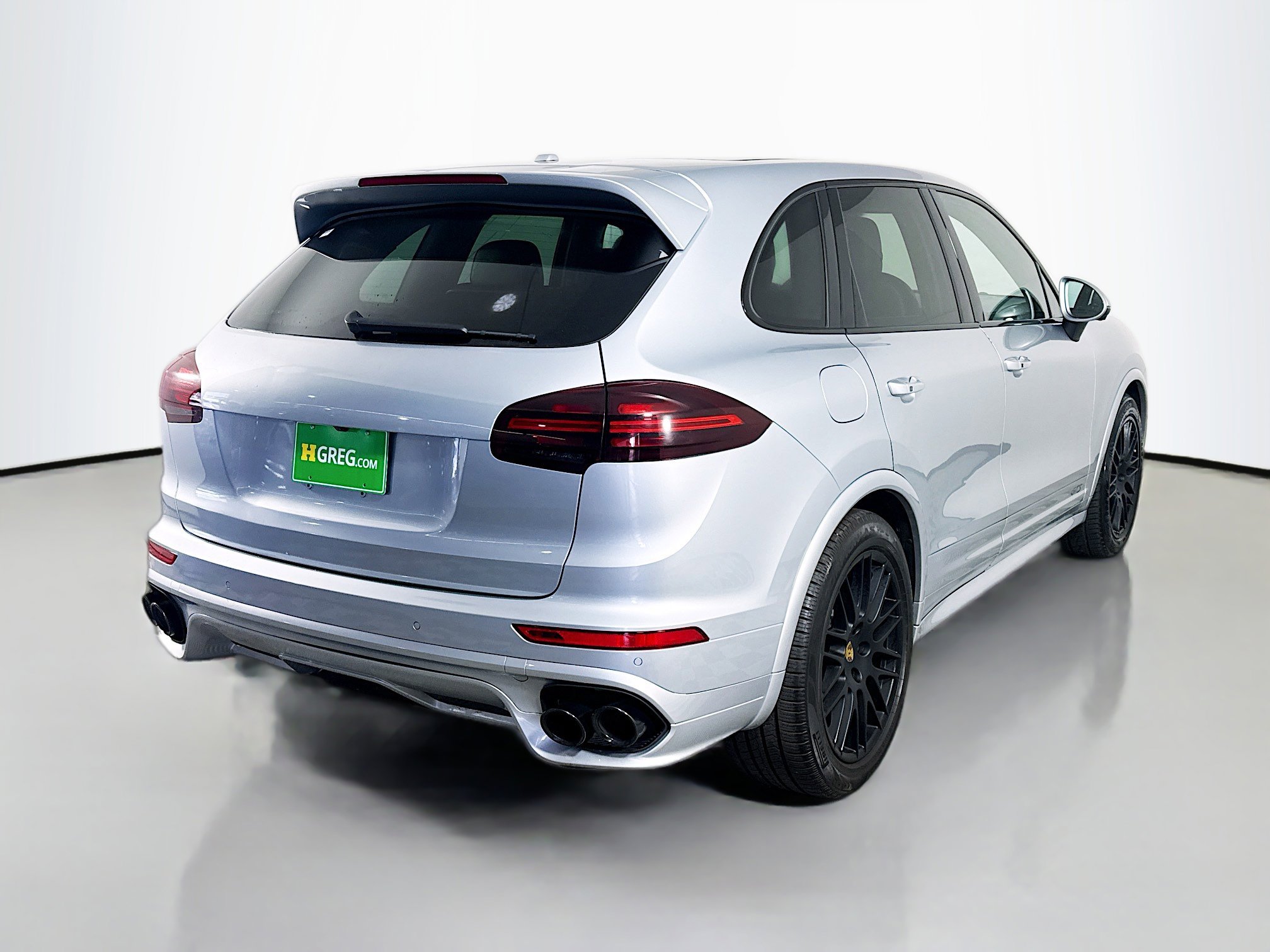 Used 2018 Porsche Cayenne GTS image 10