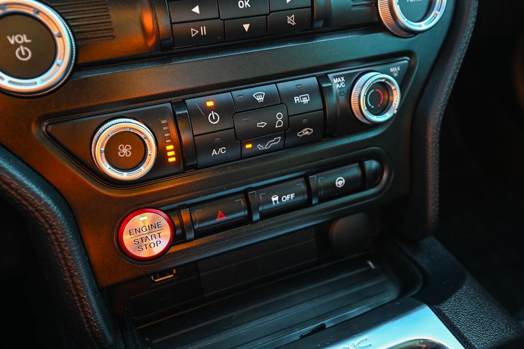 Used 2019 Ford Mustang Coupe image 33