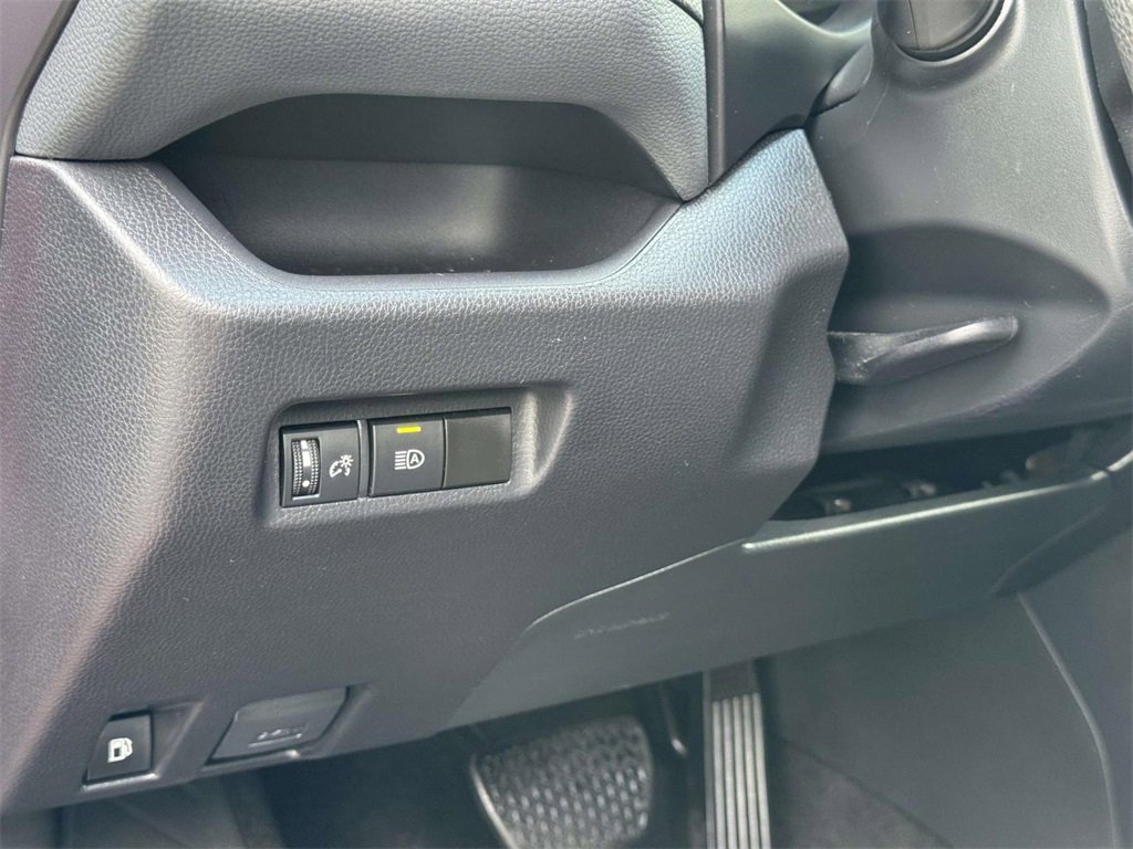 Used 2024 Toyota RAV4 XLE image 9