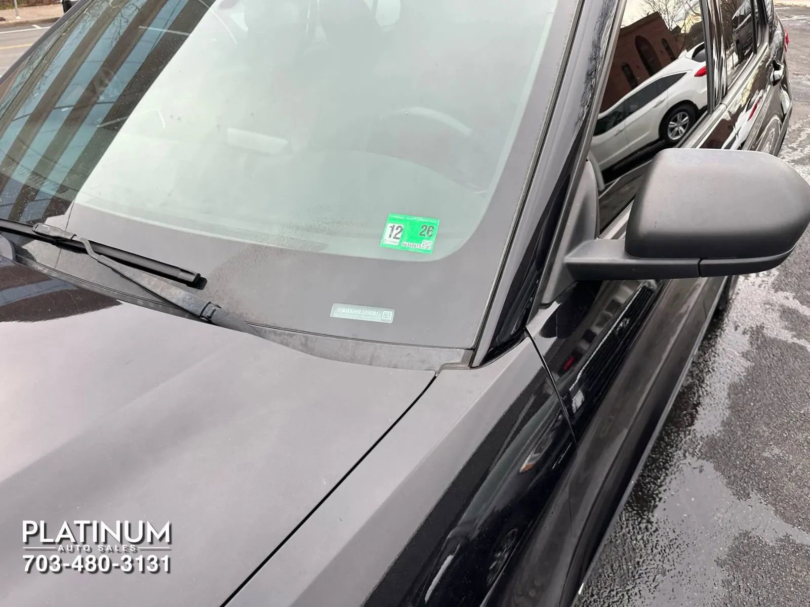 Used 2020 Ford Explorer XLT w/ Equipment Group 202A image 8