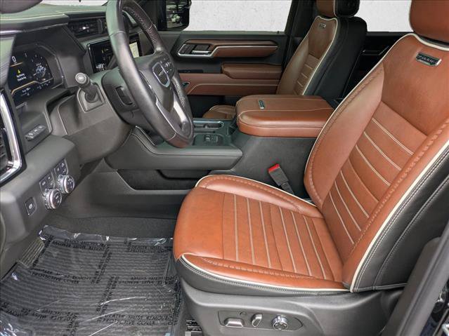 Used 2025 GMC Sierra 2500 Denali Ultimate w/ Max Trailering Package AWD/4WD image 15